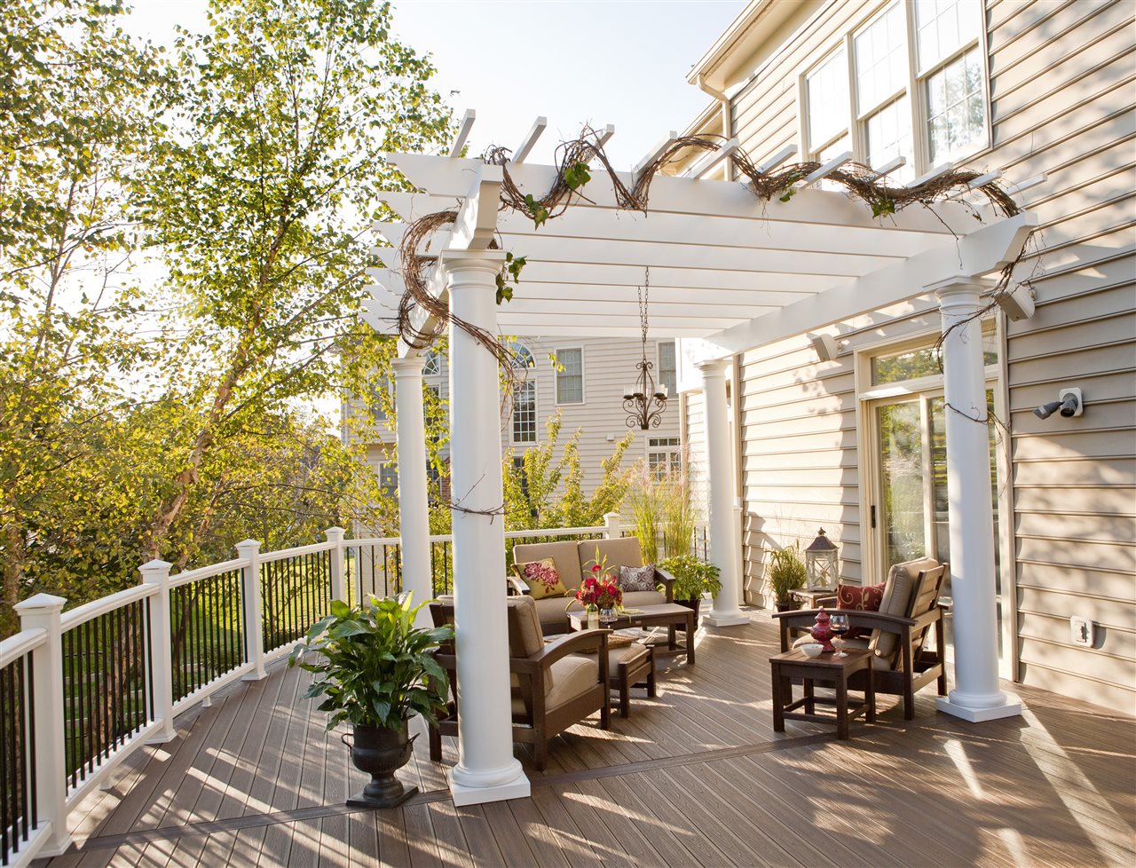 Outdoor deck